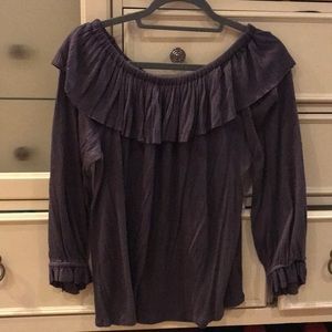 Seasonless off the shoulder Ella Moss top